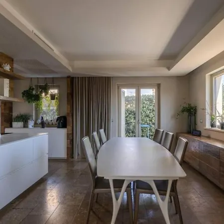 Ocean Breeze Villa - Luxe Living In The Heart Of Biarritz Apartman